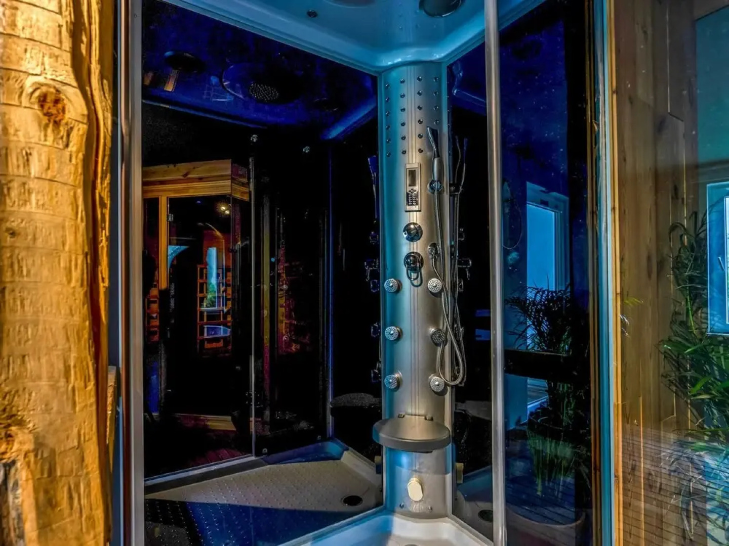 Lavish Holiday Home in Spaubeek with Turkish Steambath