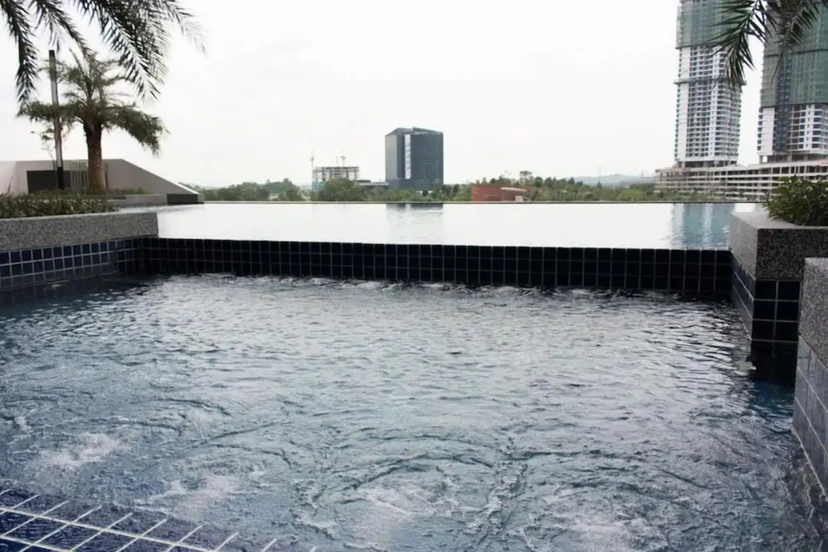 Cozy Condo at The Meridin Medini
