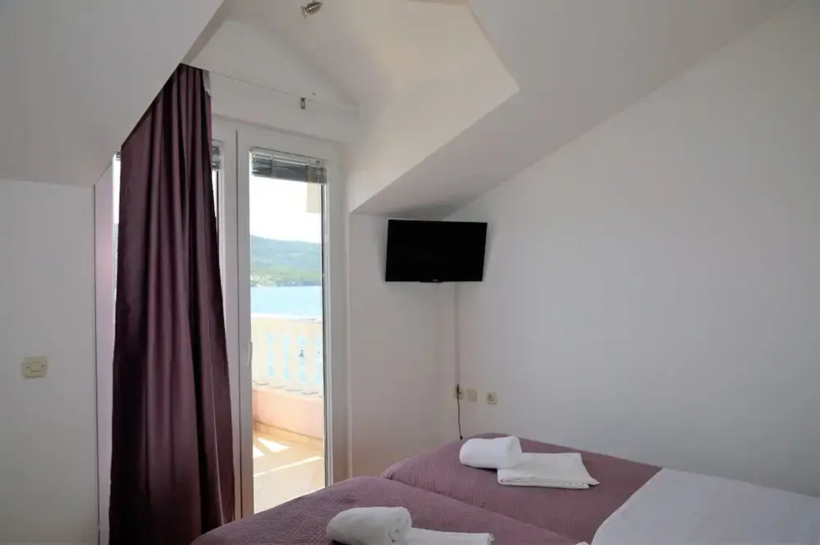 Bed & Breakfast by the Beach