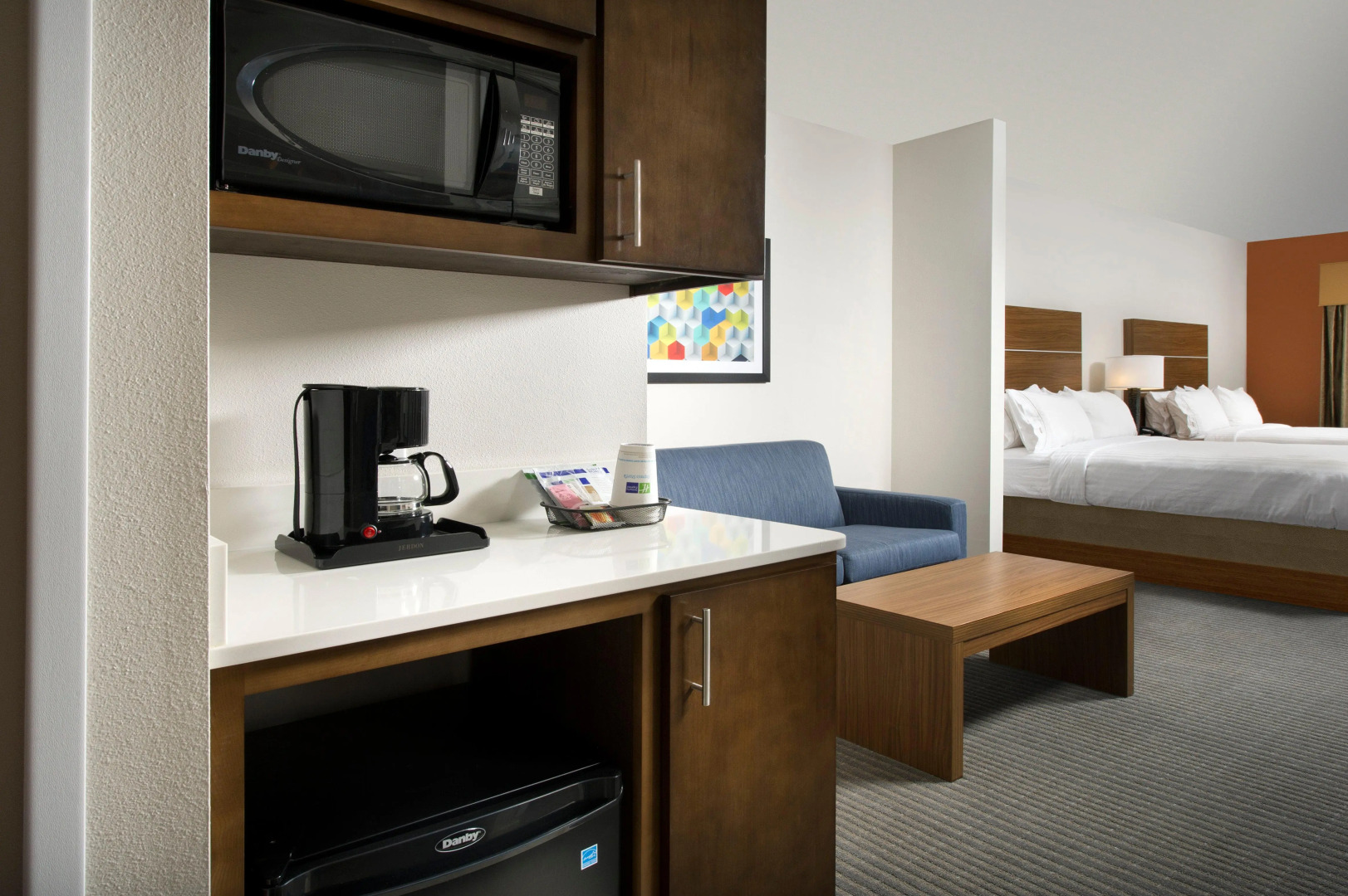 Holiday Inn Express & Suites Bay City by IHG