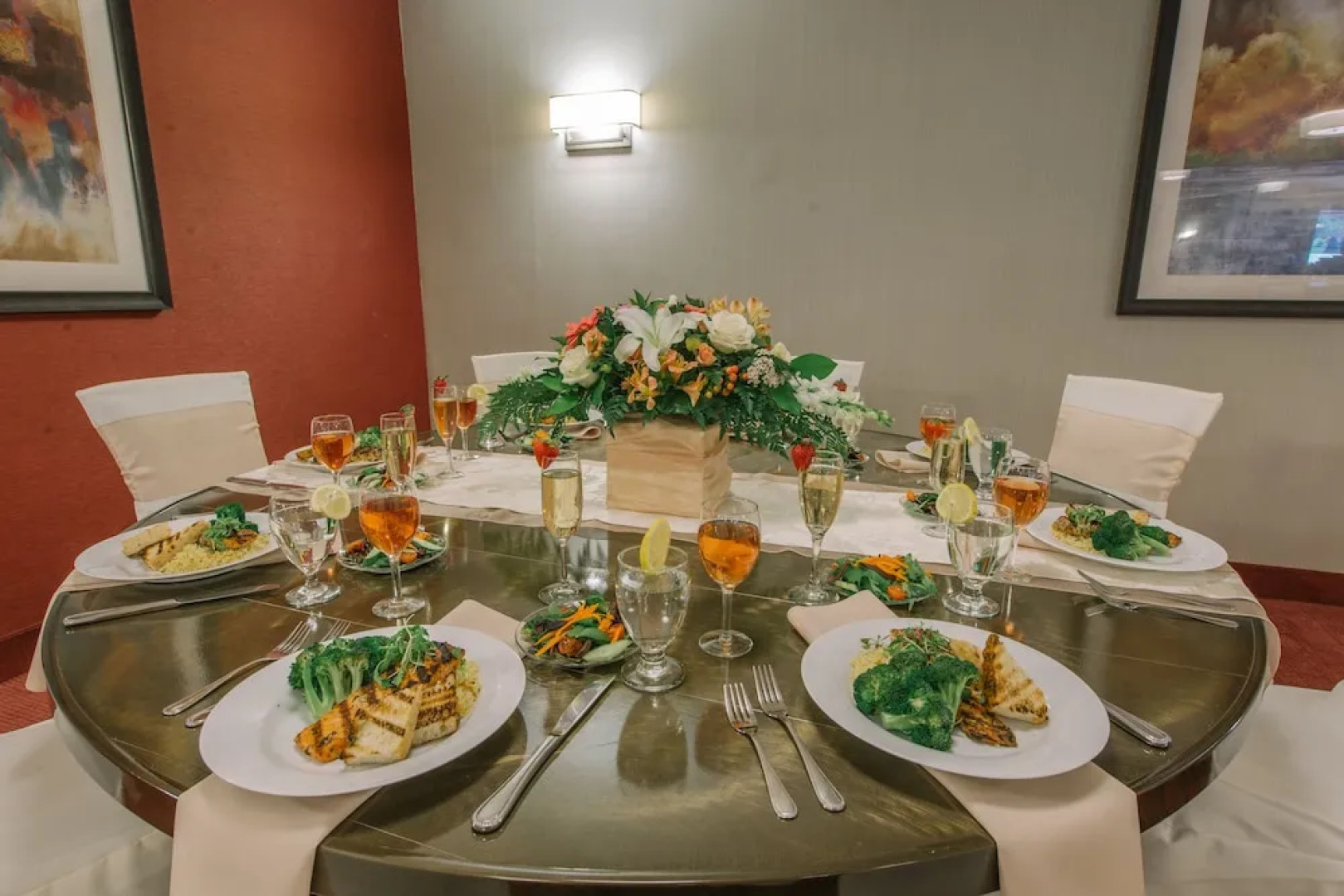 Hampton Inn Manchester Downtown, Nh