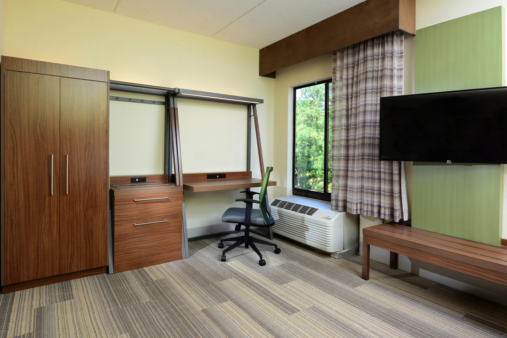 Holiday Inn Express & Suites Raleigh Durham Airport at RTP by IHG
