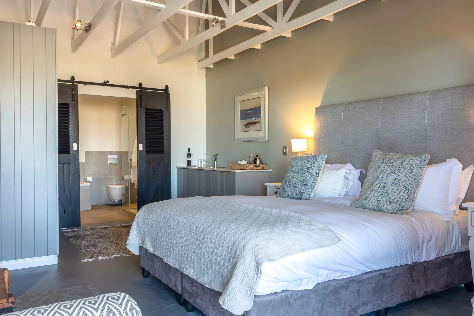 Whale Rock Luxury Lodge