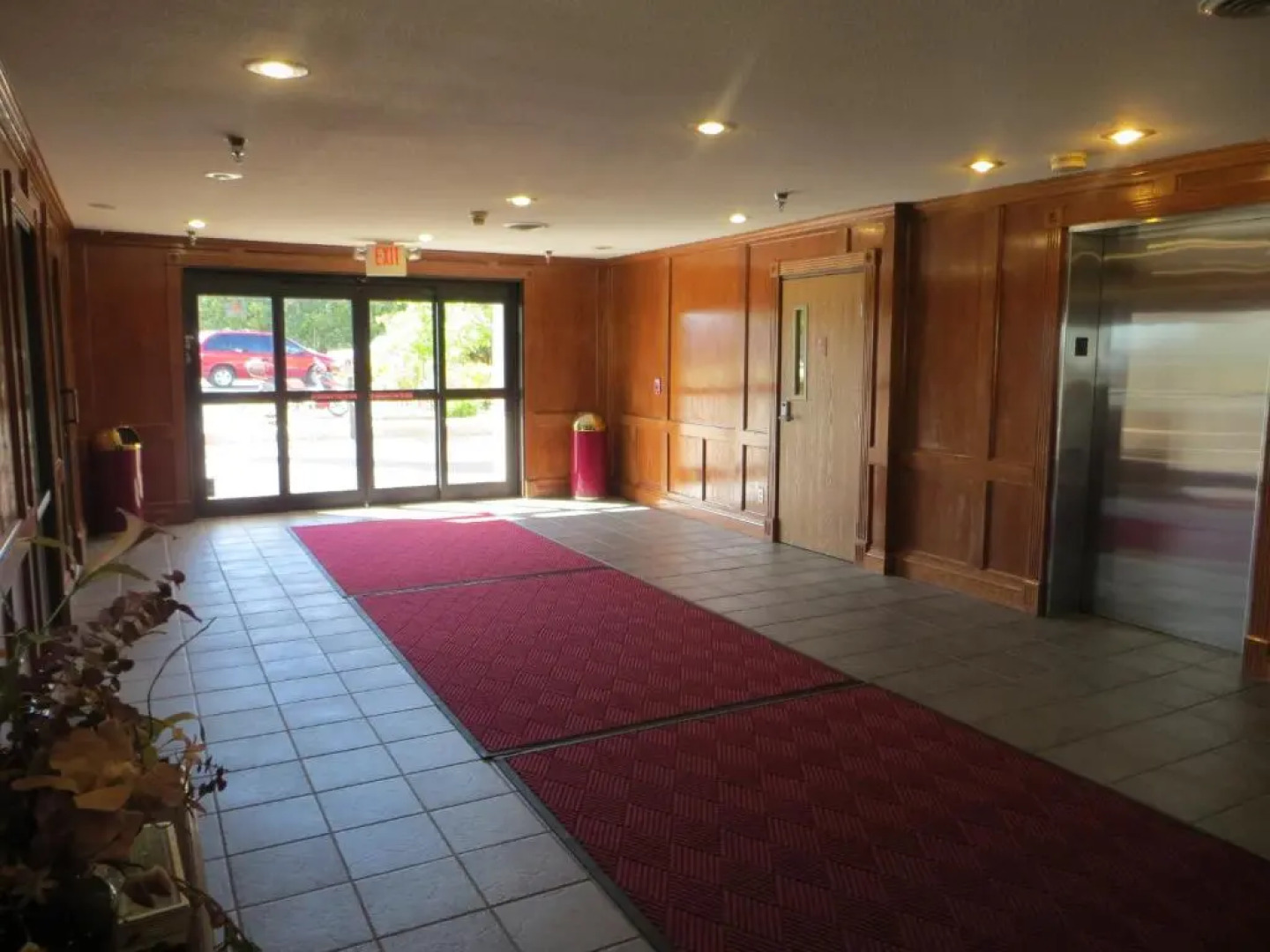 Bayside Hotel of Mackinac