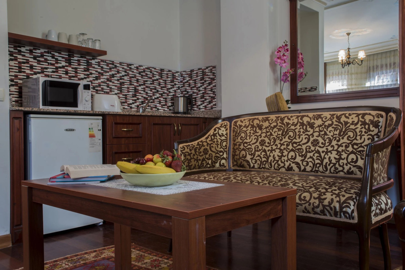 Tashkonak Studio Suites