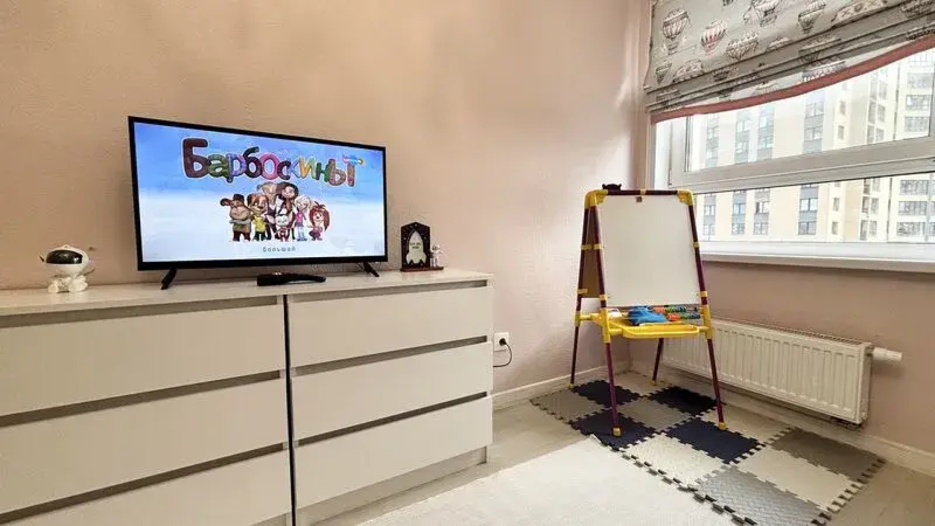 Мун72 на улице Джанбровского, д. 4