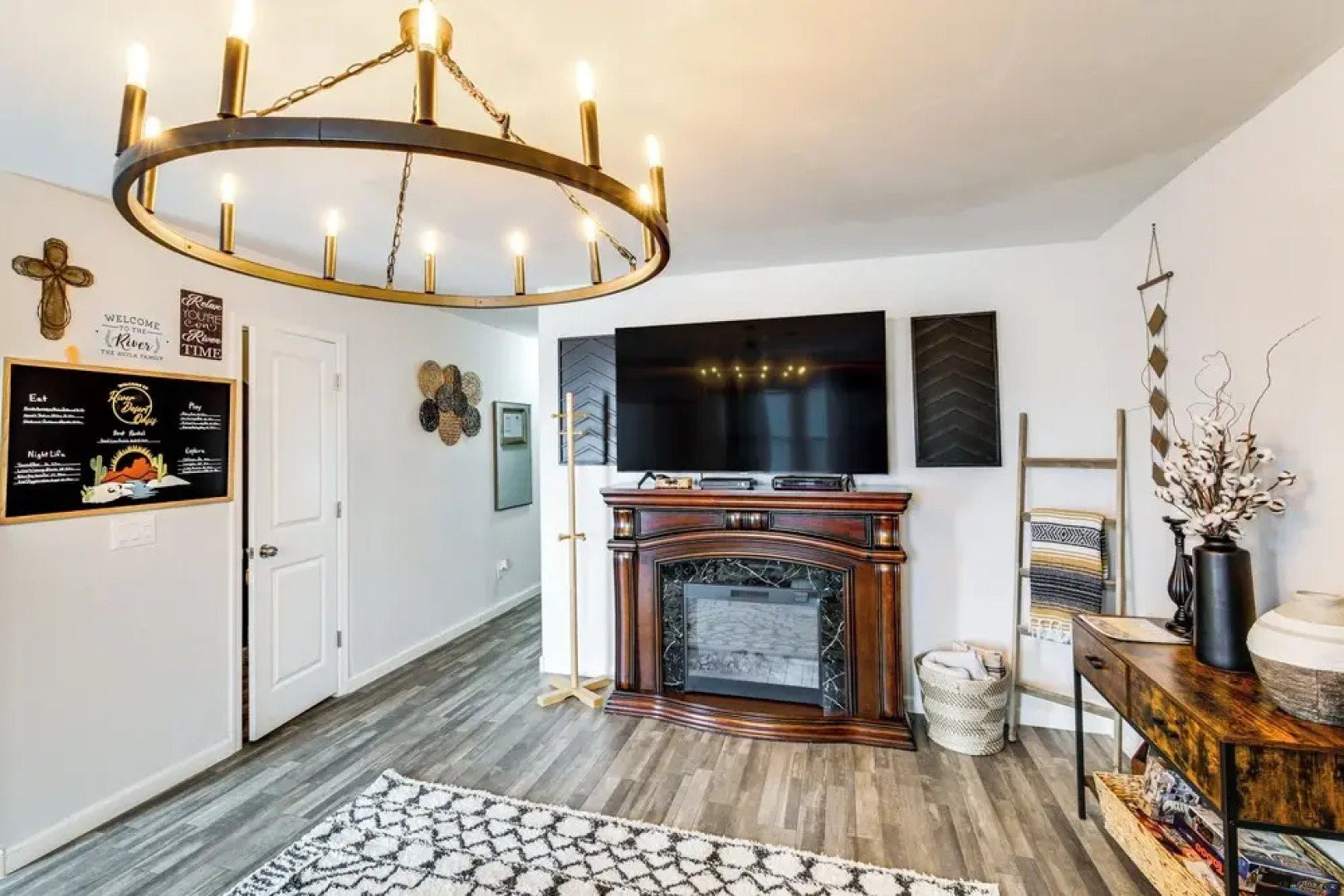 Welcoming Bullhead City Home w/ Pool & Game Room!