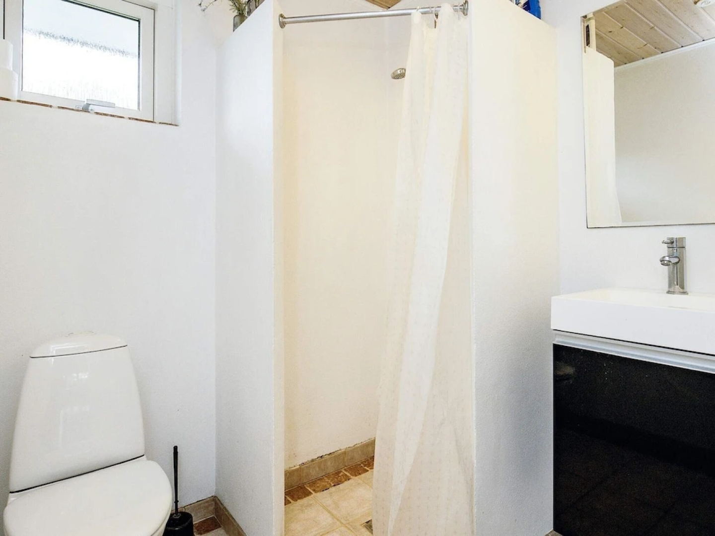 10 Person Holiday Home in Vaeggerlose