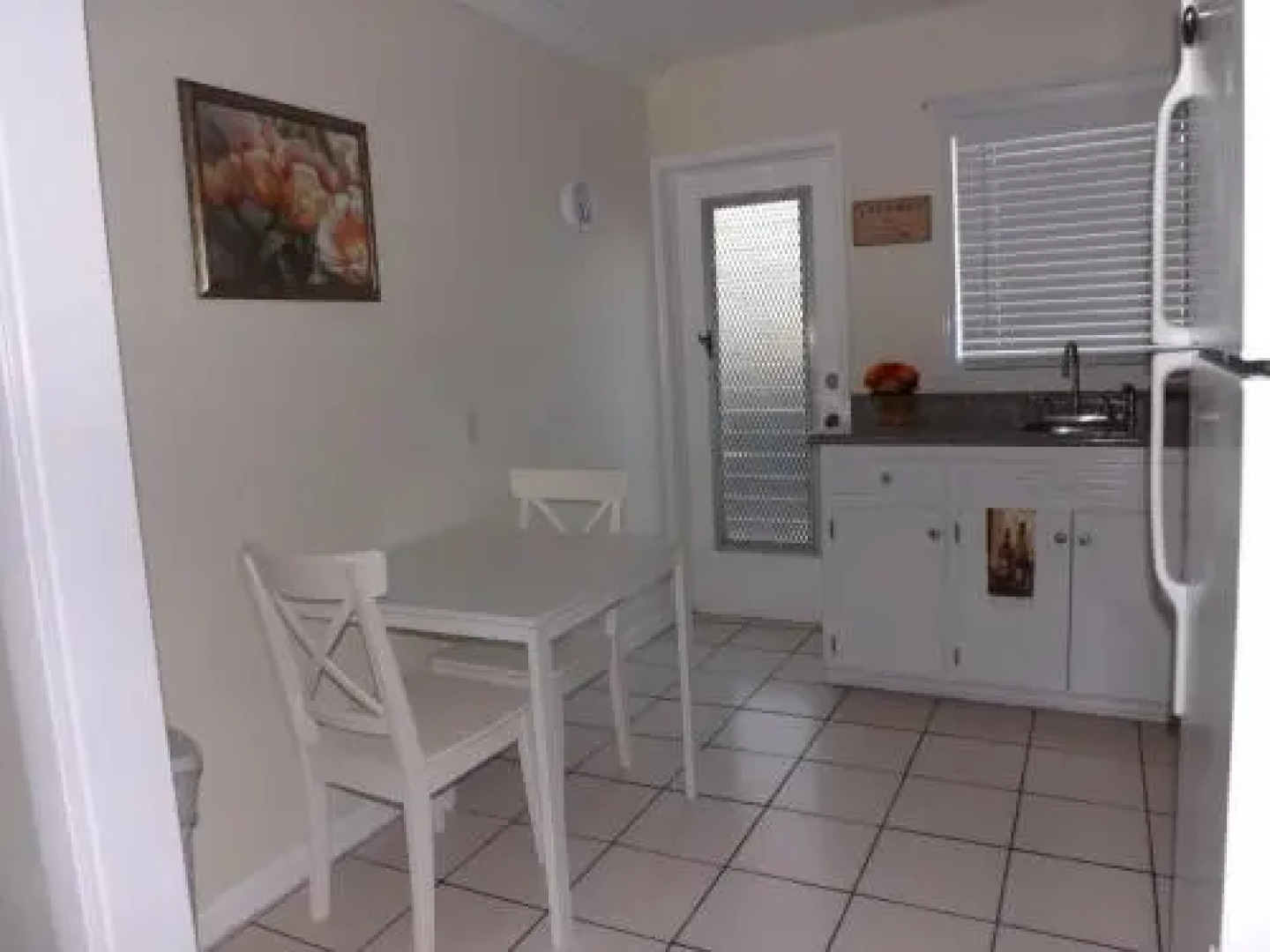 Eamon James Apartments