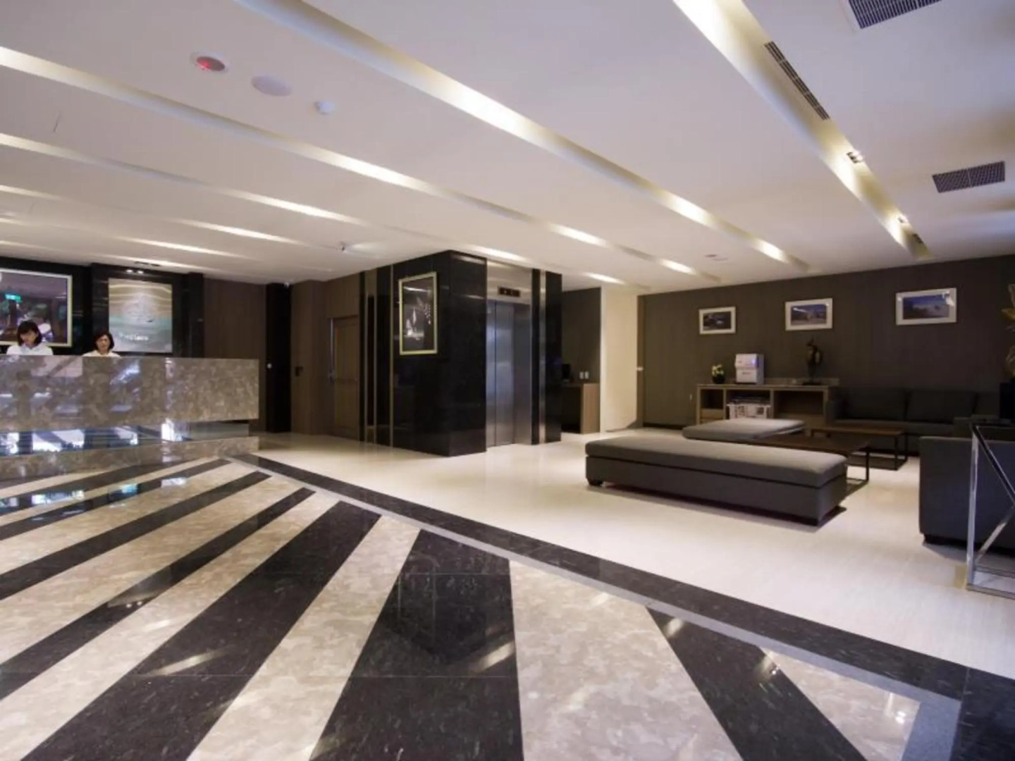 Royal Guest Hotel