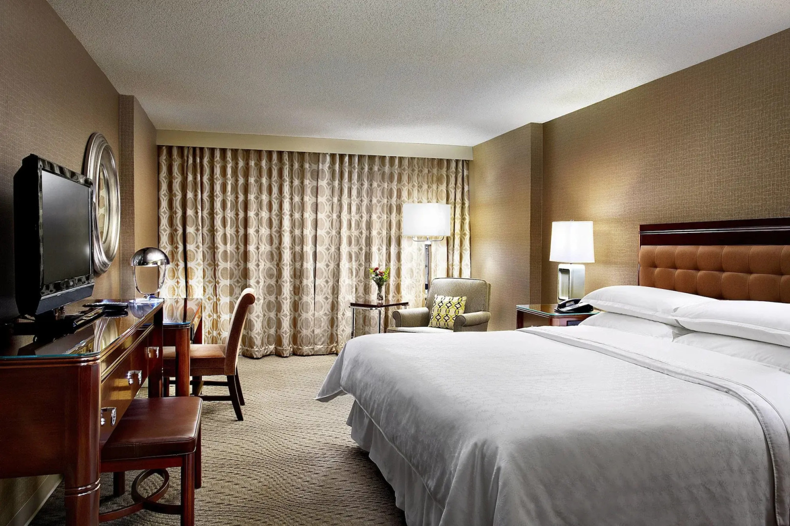 Sheraton Cavalier Calgary Hotel