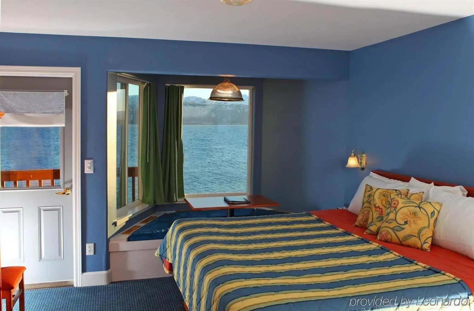 Land's End Resort