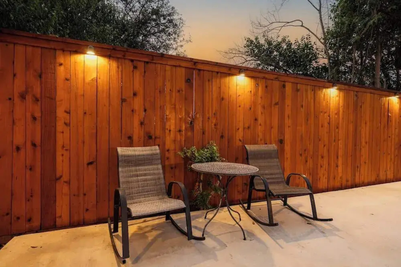 Tolle Haus: W/pool & Firepit-walk to Schlitterbahn, Comal Chutes & Downtown!