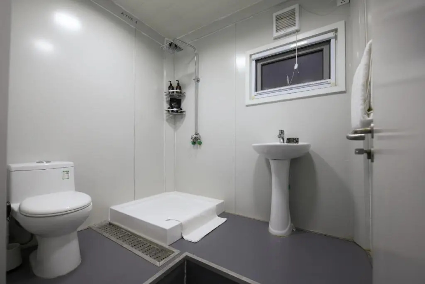 Siniya Island Leisure Campground