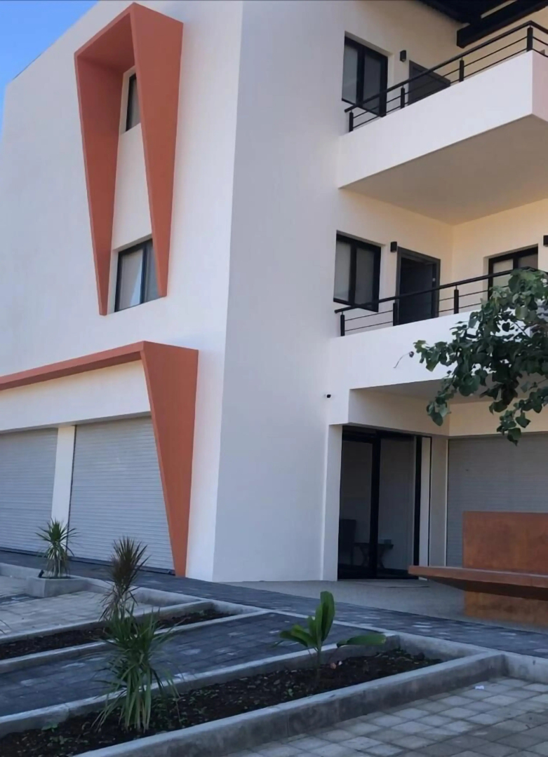 Suites Lomboy & Plaza