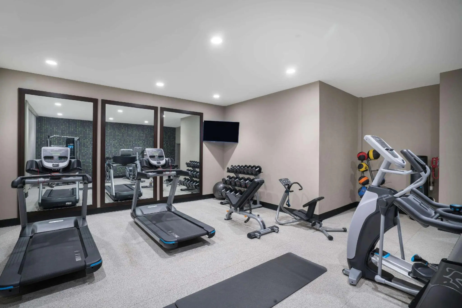 La Quinta Inn & Suites by Wyndham West Memphis