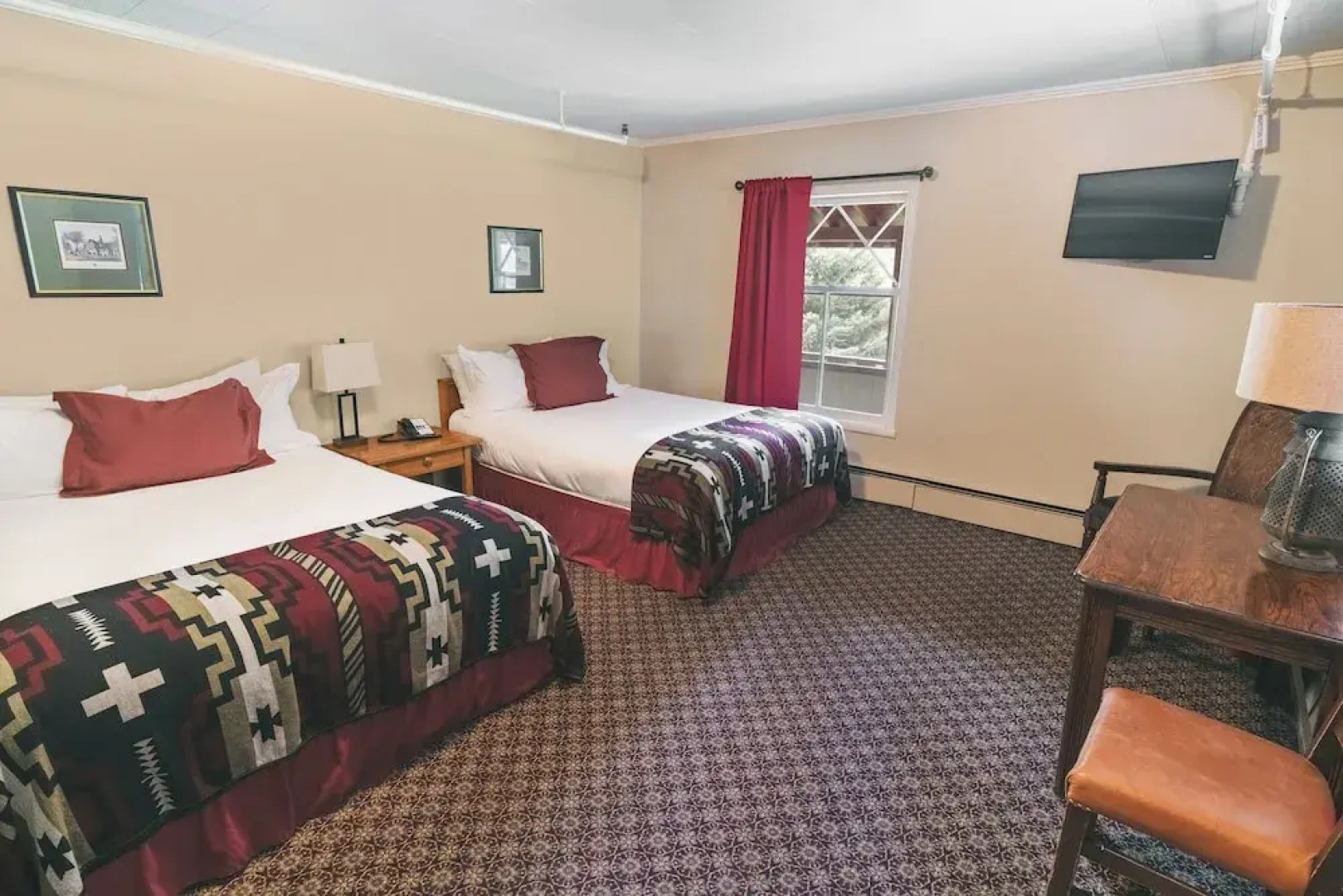 The Historic Redstone Inn