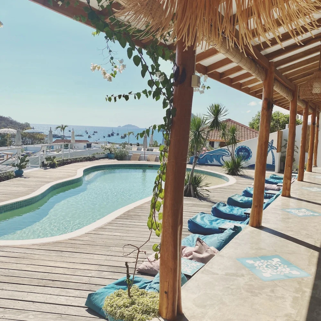 Seaesta Komodo Hotel & Hostel