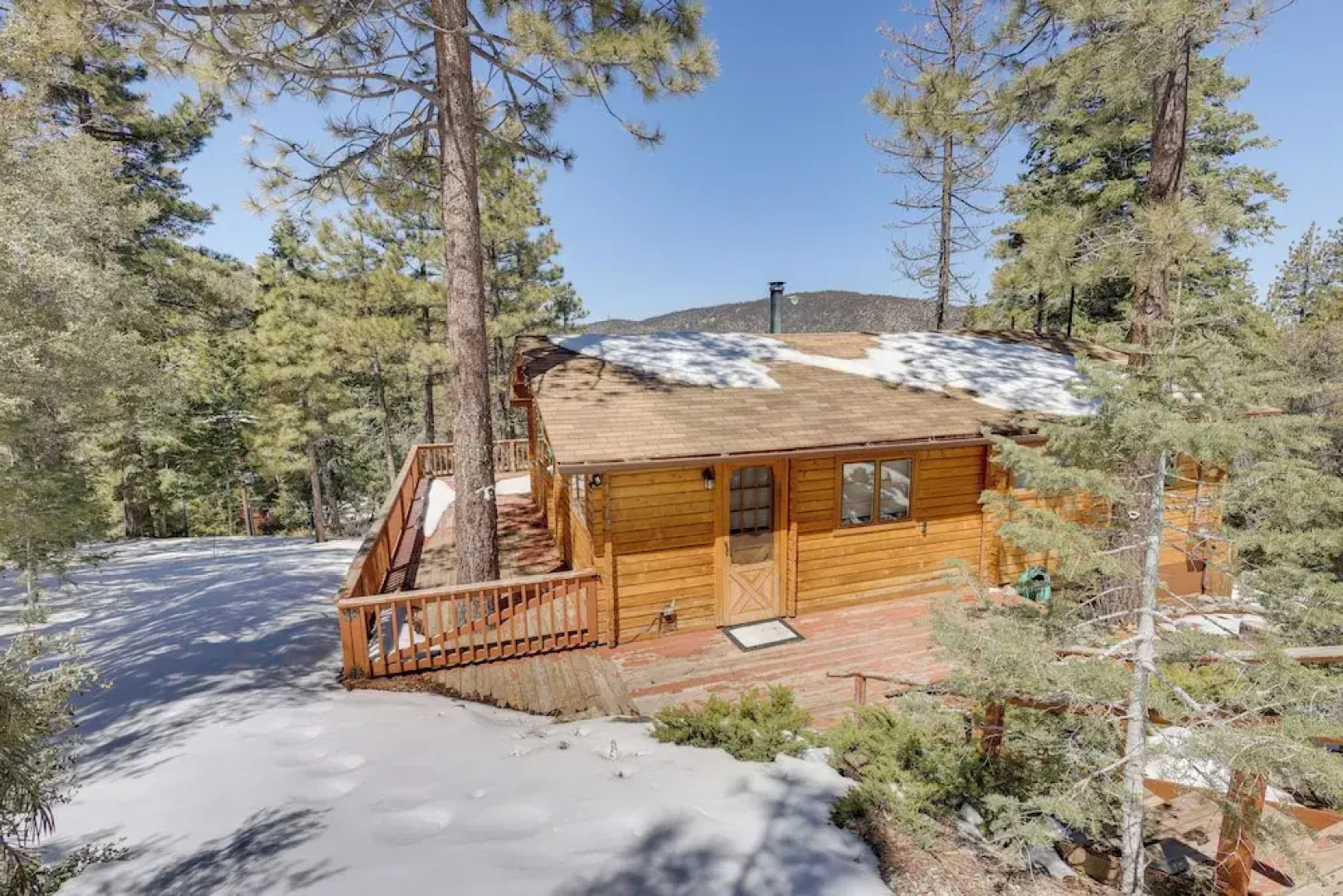 Pine Mountain Club Cabin Rental w/ Pool Access!