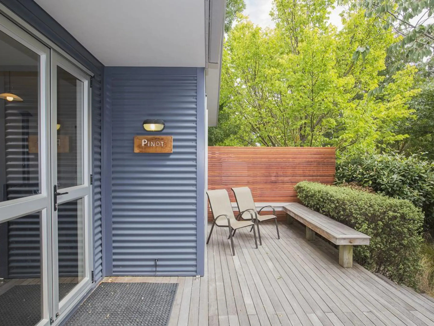 The Claremont Motels & Apartments