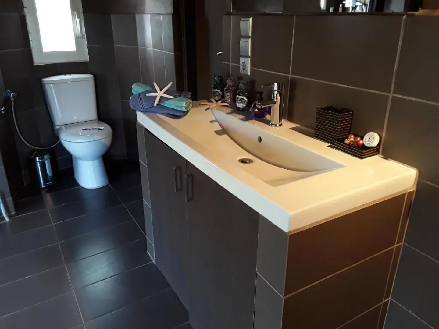 Heavenly Views-1 Maisonette with Unique Architecture close to the Beach