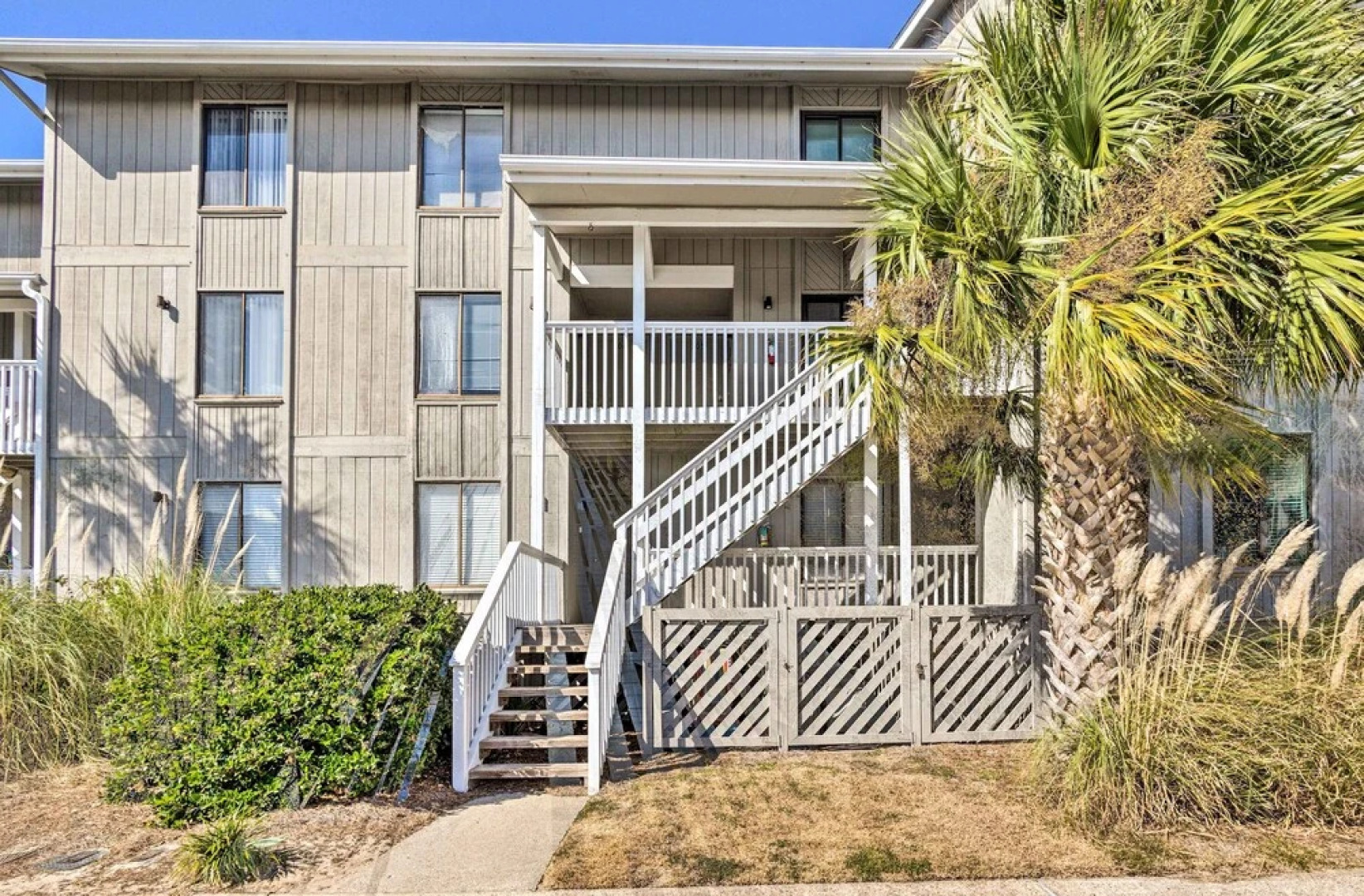 St Helena Island Condo w/ Pool & Beach Access!