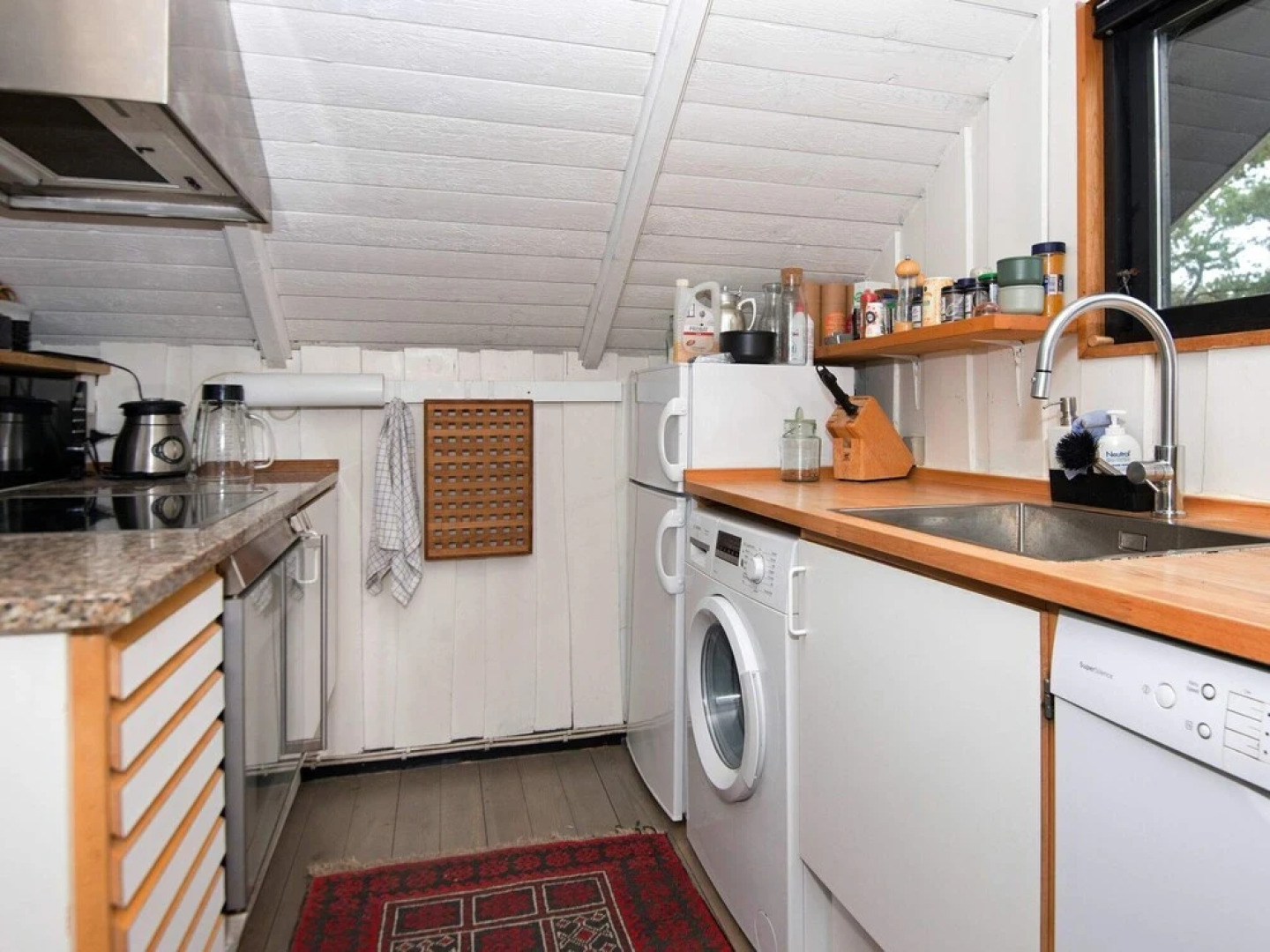 Tranquil Holiday Home in Henne With Barbeque