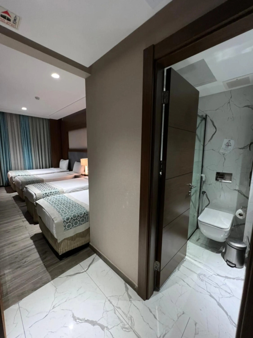 Violet Al Shisha Hotel