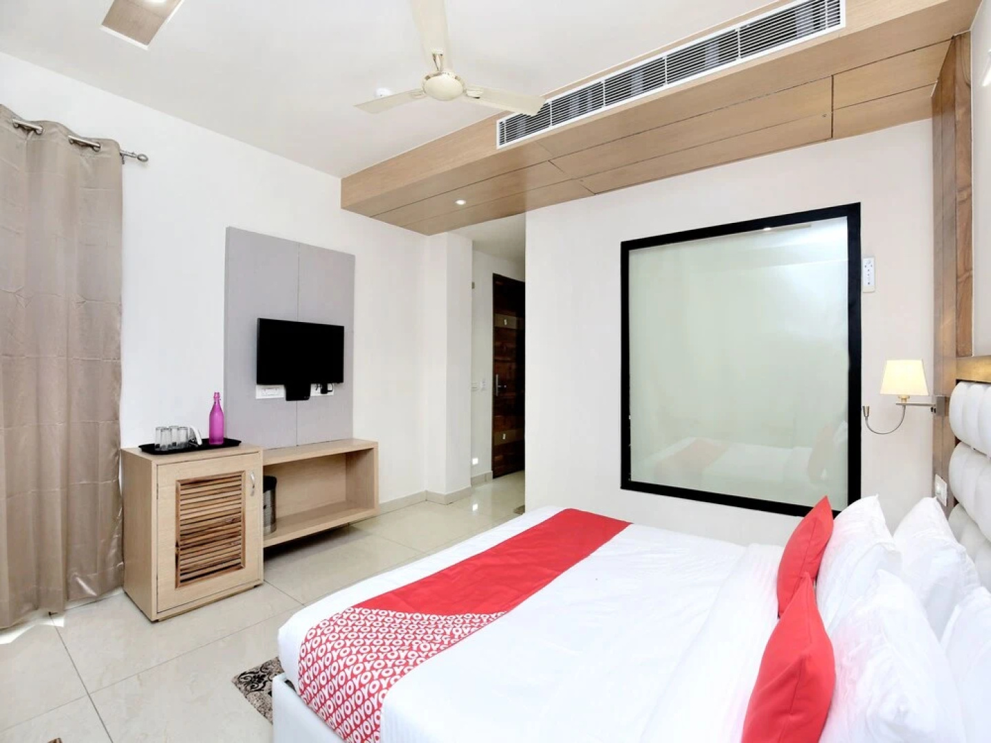 OYO 13678 Hotel Celebrations