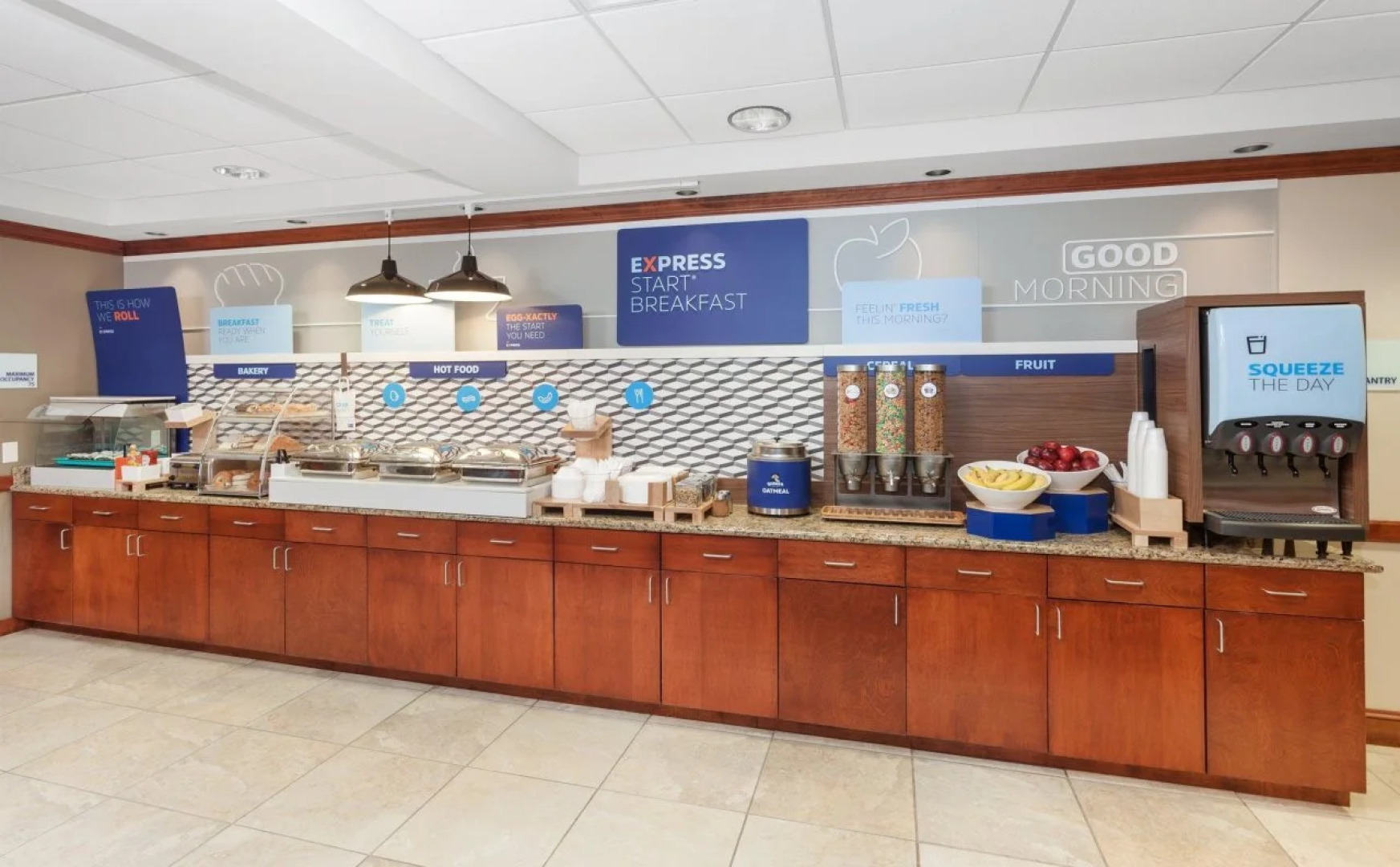 Holiday Inn Express Hotel & Suites Tilton - Lakes Region