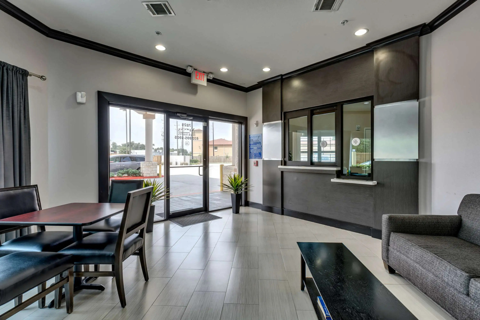 Americas Best Value Inn and Suites IAH Airport North