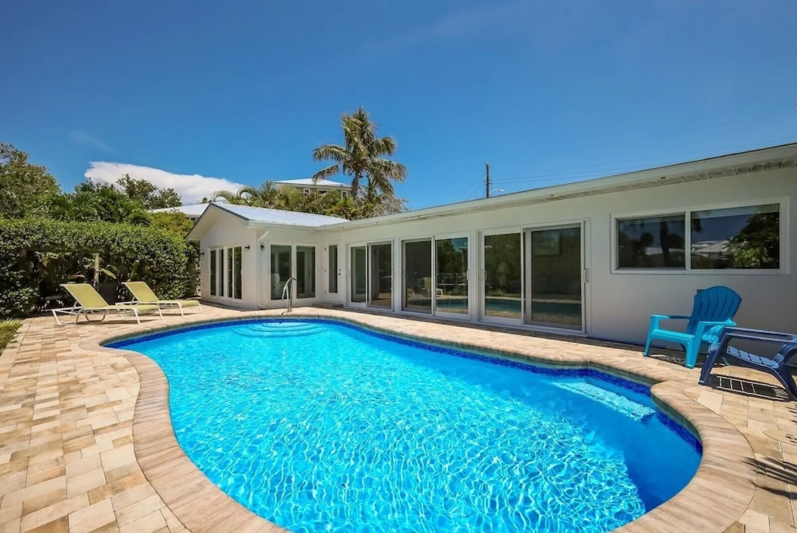 Gladiolus On The Water 3 Bedroom Home by RedAwning