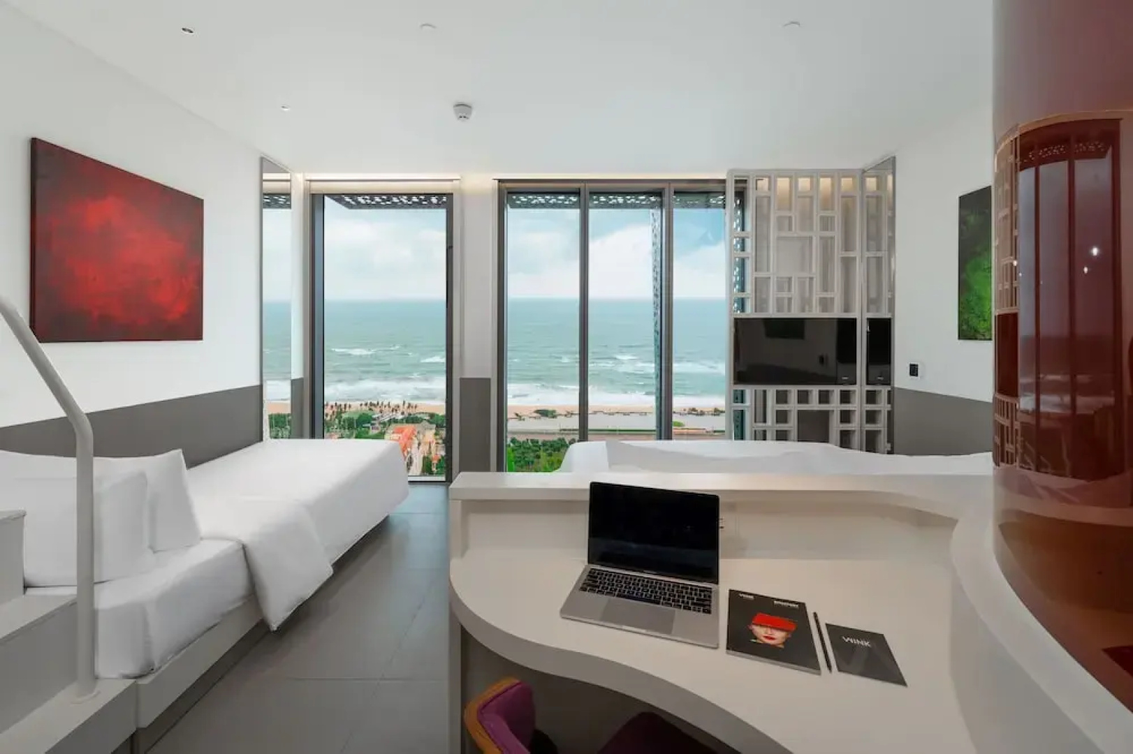 Wink Hotel Tuy Hoa Beach - 24hrs stay & Rooftop Pool Bar