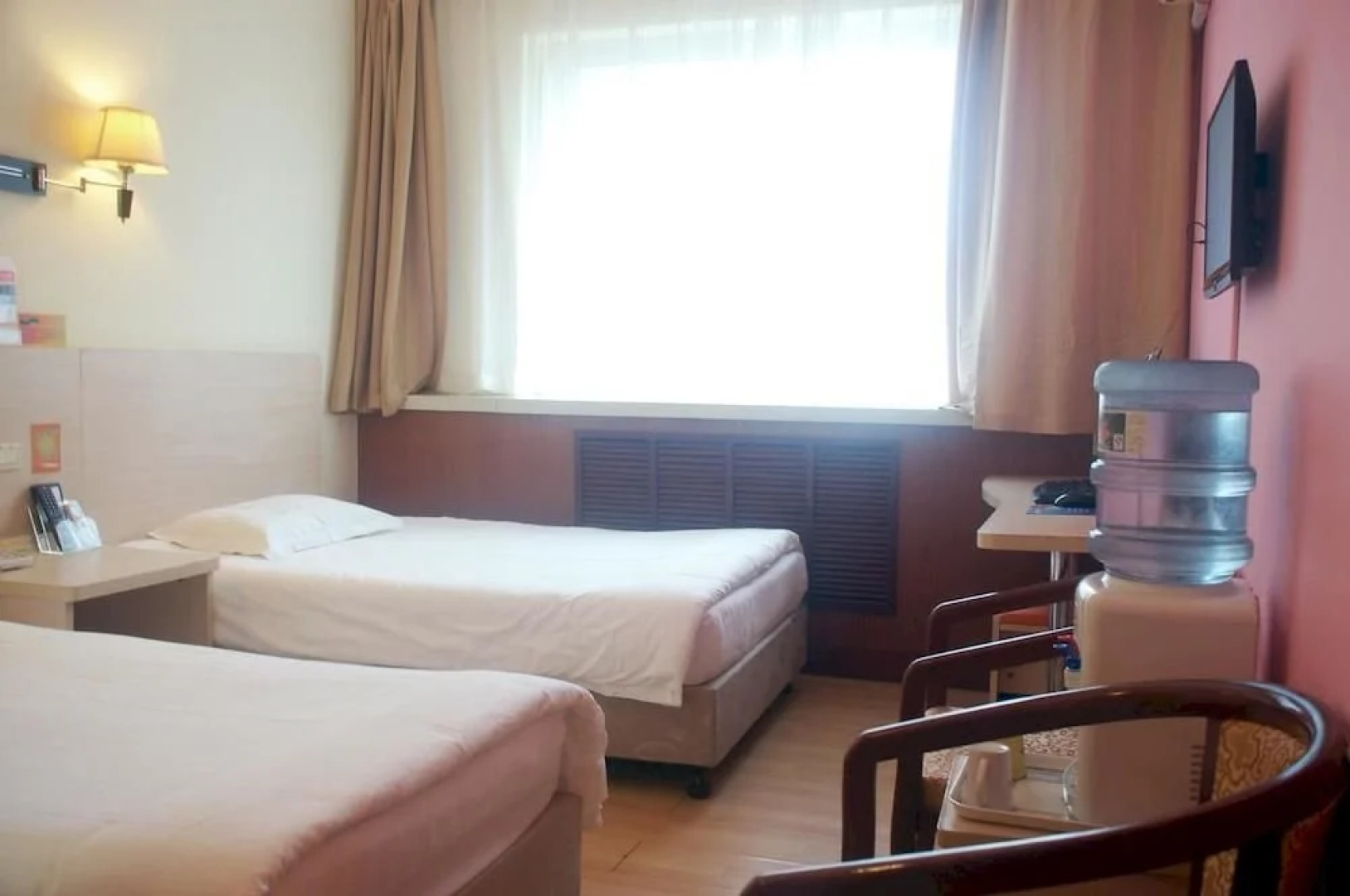 Hejia Hotel (Beijing Baiyun Road Fuxing Hospital)