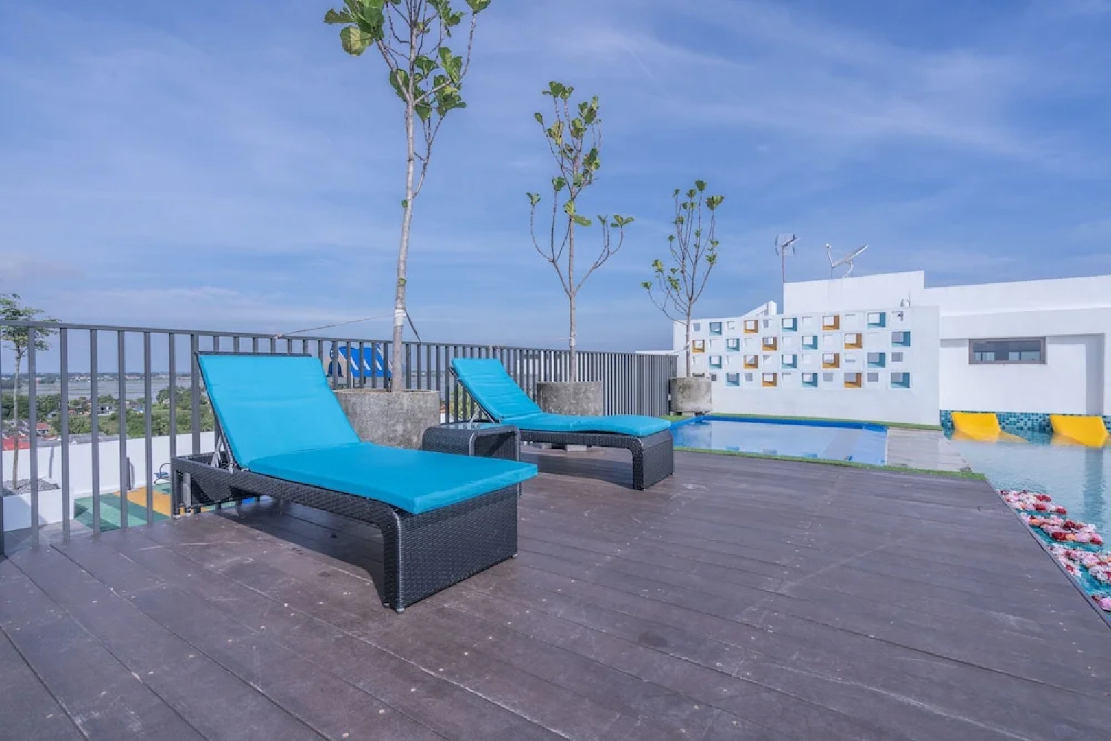 Oyo Home 89574 Studio Imperio