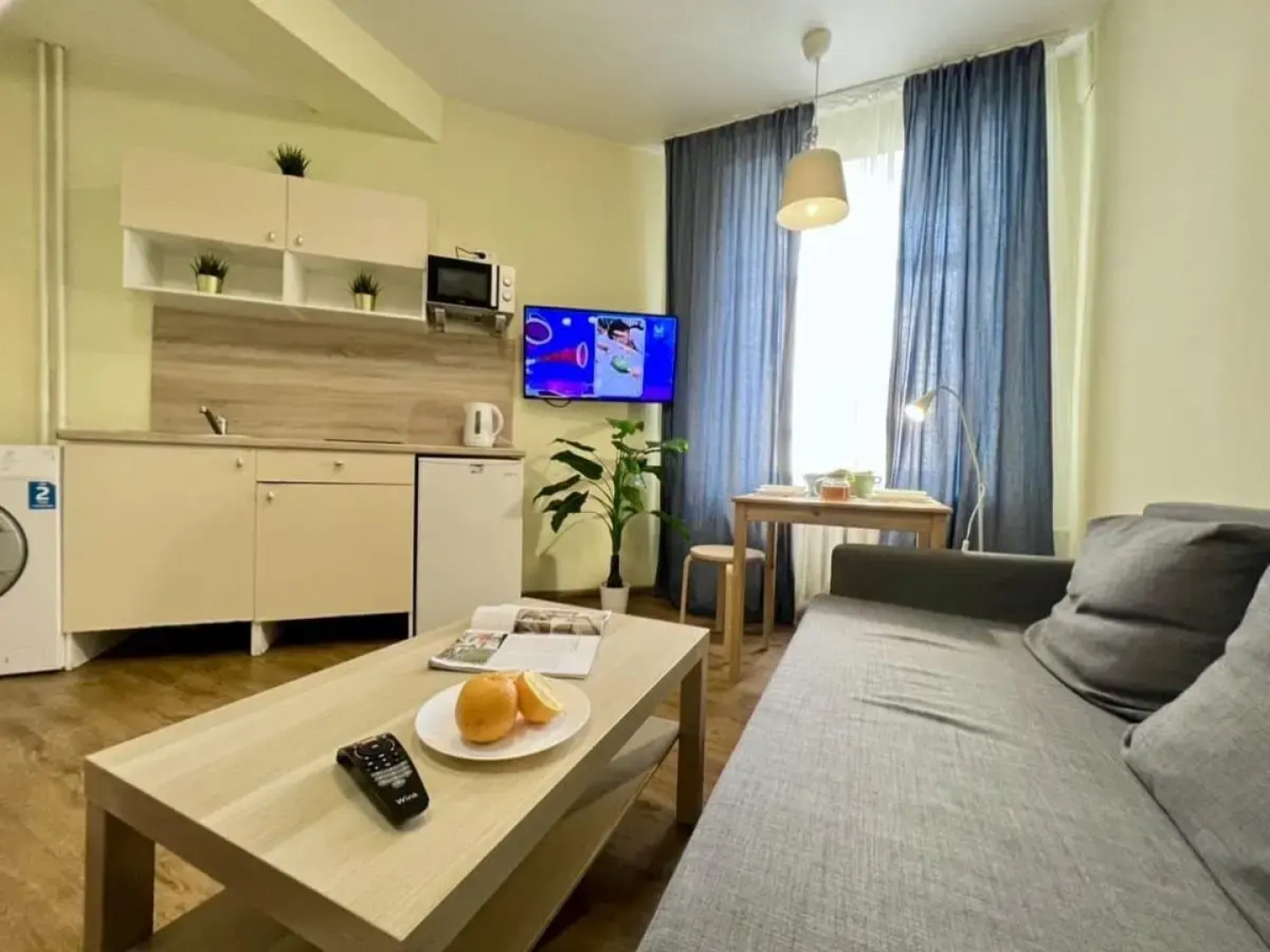 Диван и Чемодан на ул. Ватутина, 39