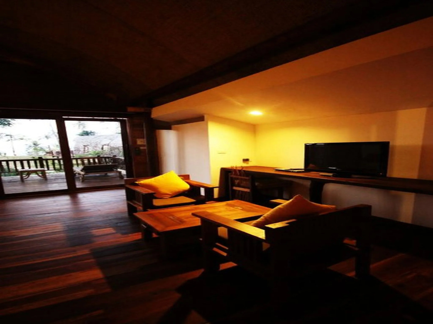 The Cinnamon Art Resort and Spa