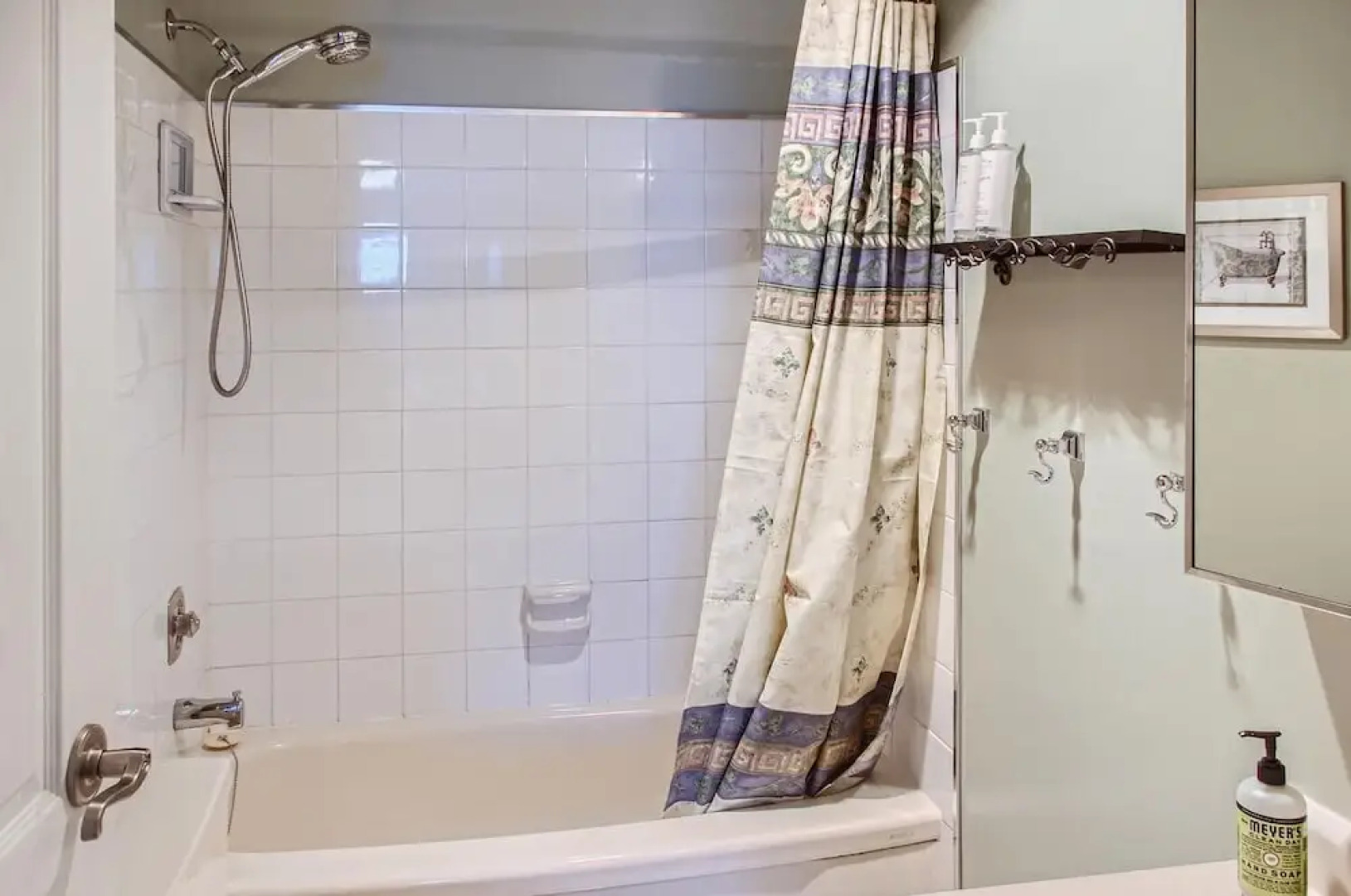 Ponderosa Inn by Okanagan Premier