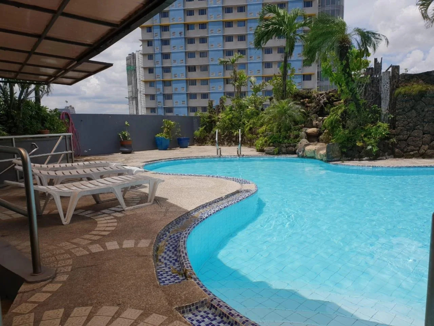 Imperial Palace Suites