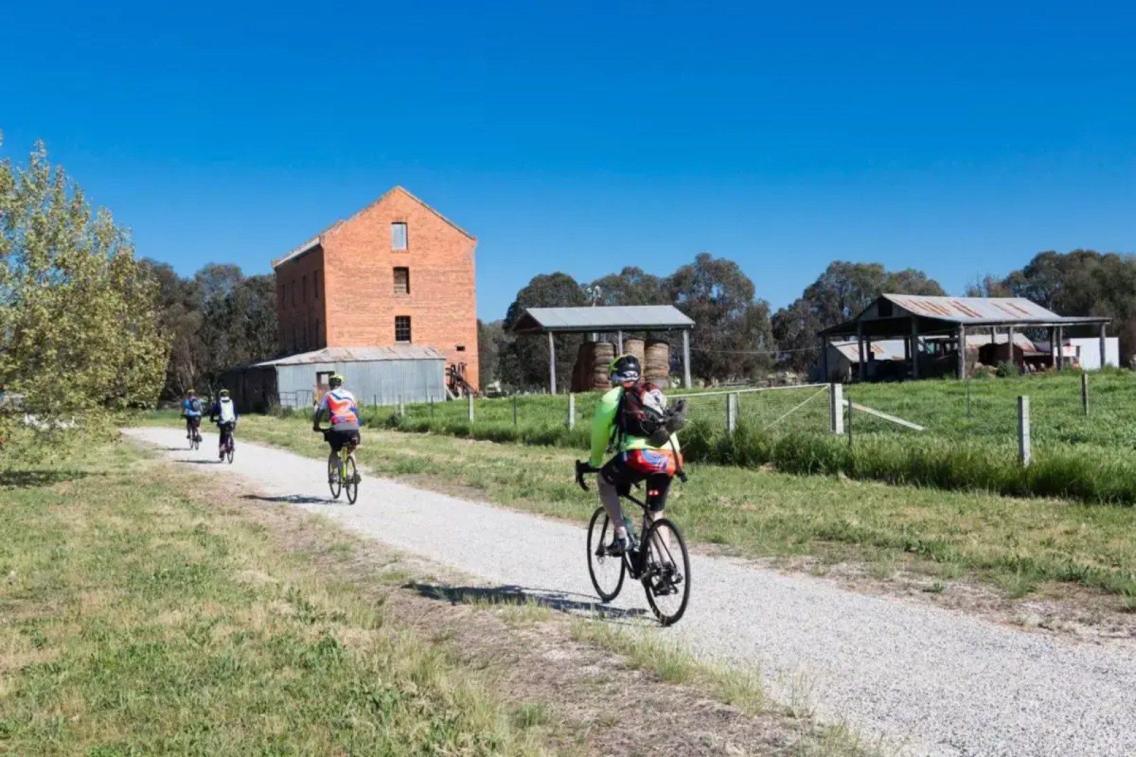 Milawa Vineyard Views - Guesthouse 1