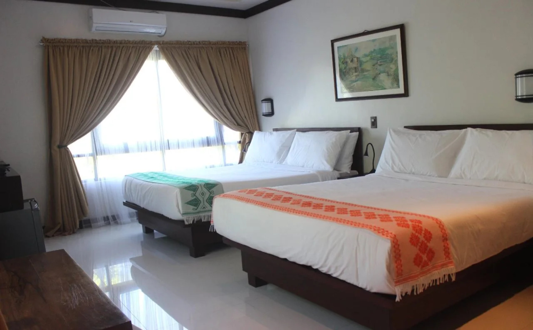 Veranda Suites and Restaurant