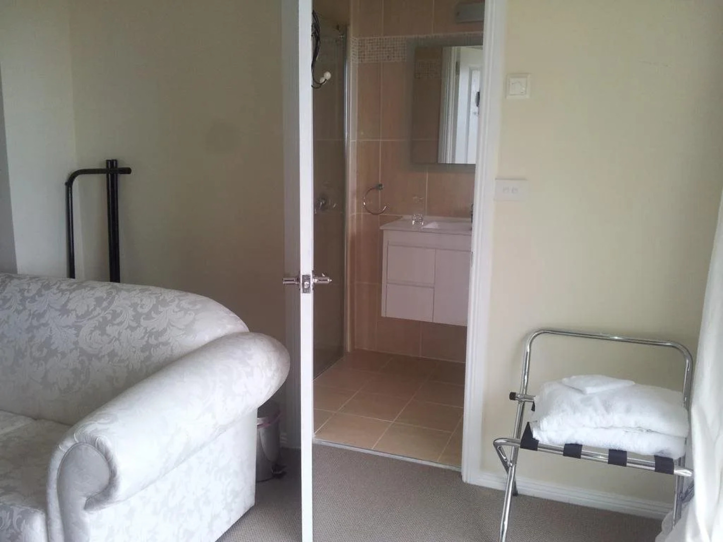 Waterview Gardens B&B