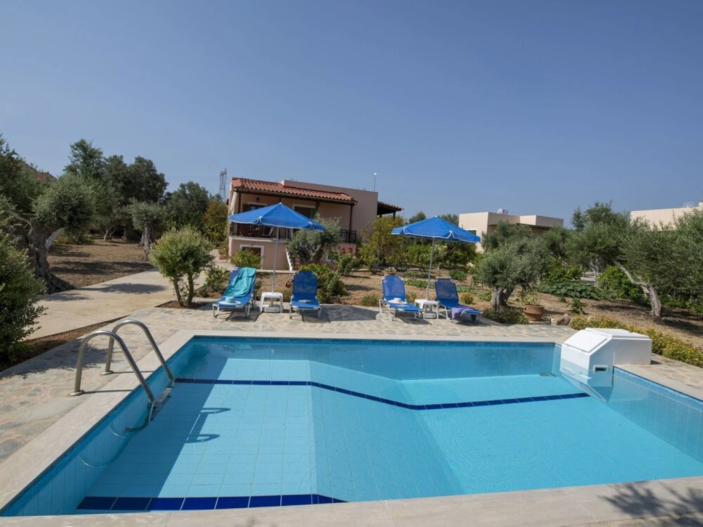 Modern Holiday Home in Sfakaki