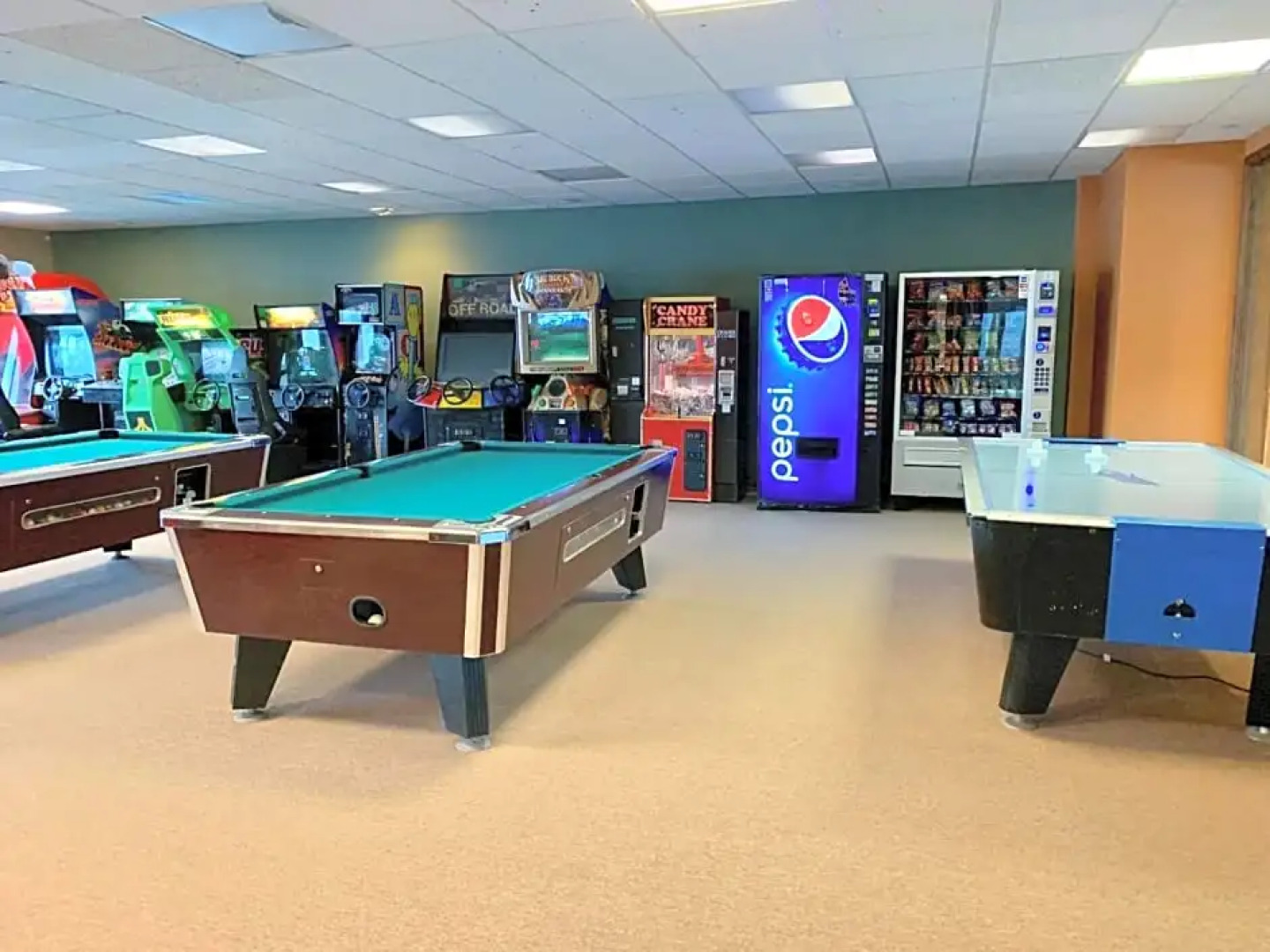 DOCO Rocky Mountain Vacation Rental-Queen Studio with Resort Amenities