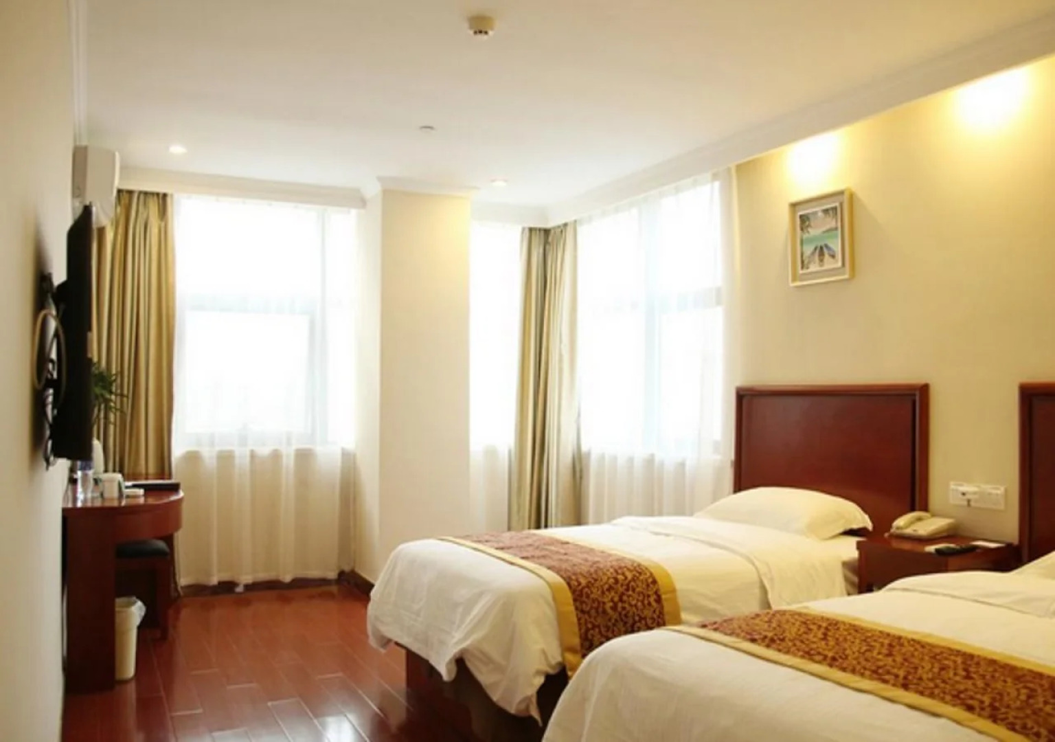 GreenTree Inn JiangXi YiChun GaoAn RuiZhou Business Hotel