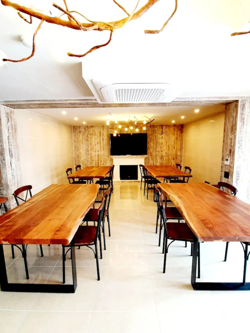 Uneed Business Hotel