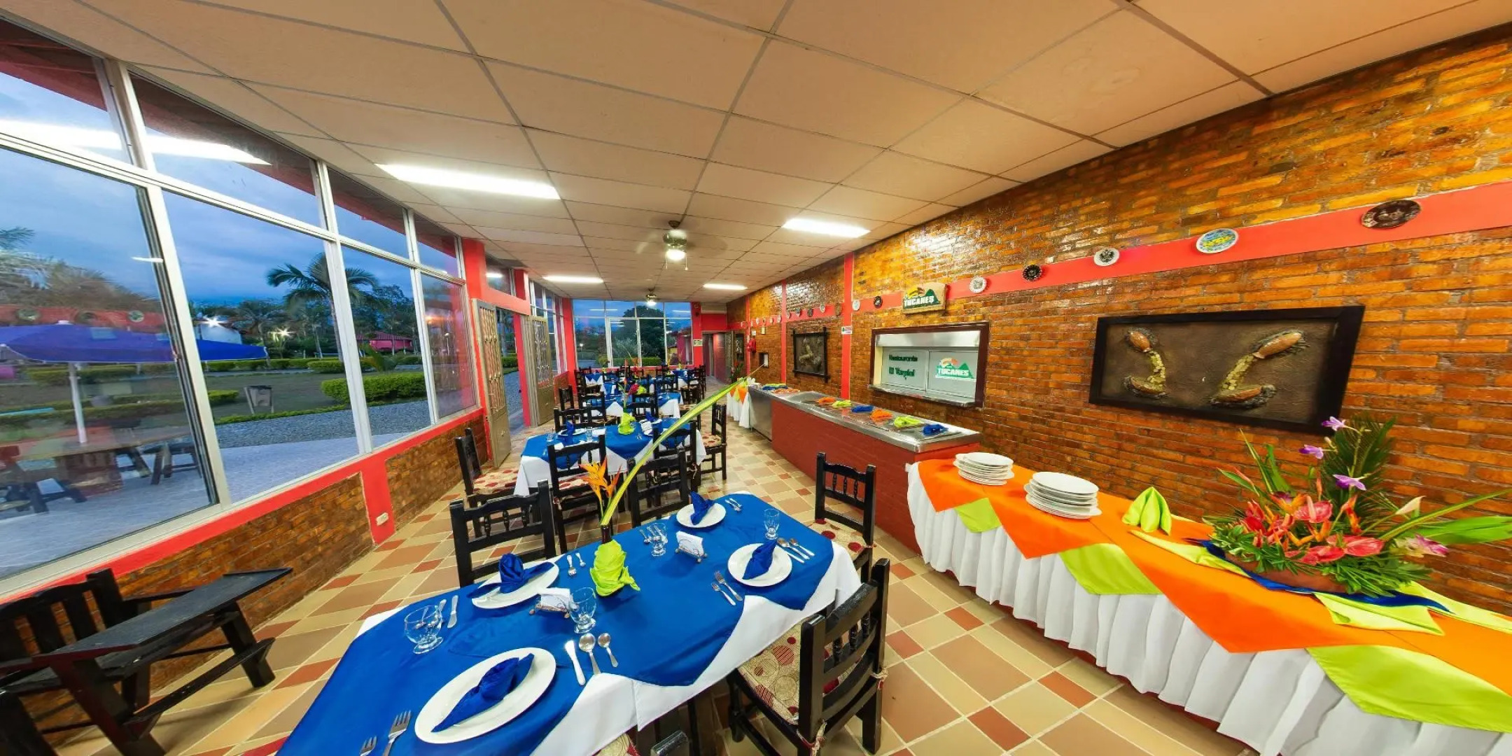 Hotel Campestre Tucanes