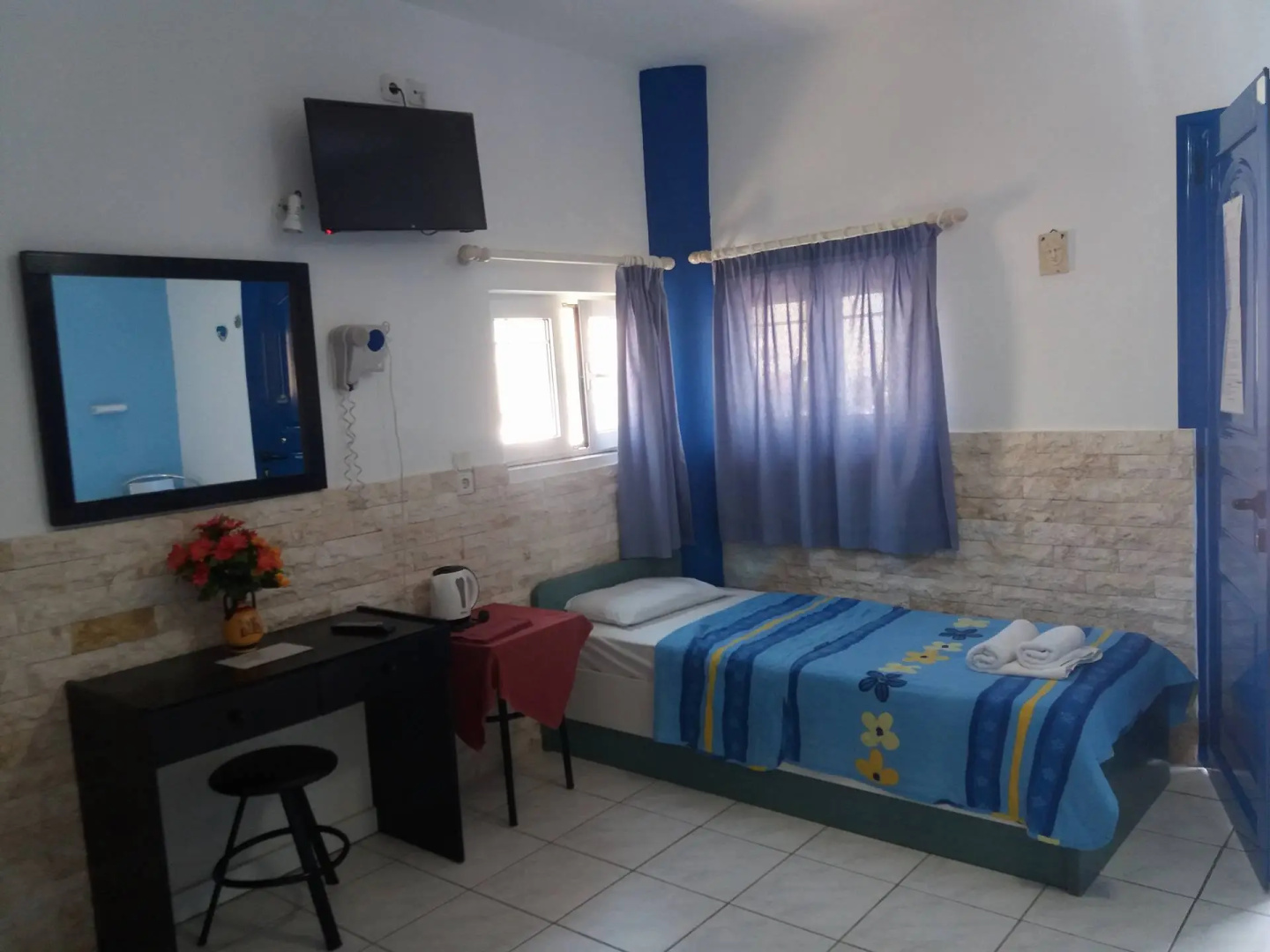 Psaras Apartments