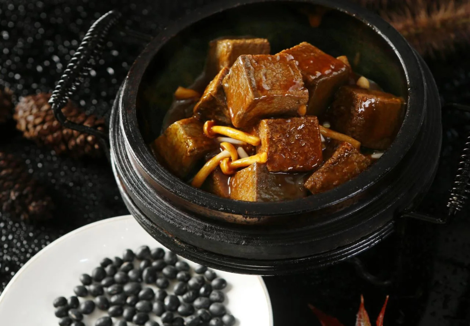 Meijie Mountain Hotspring Resort