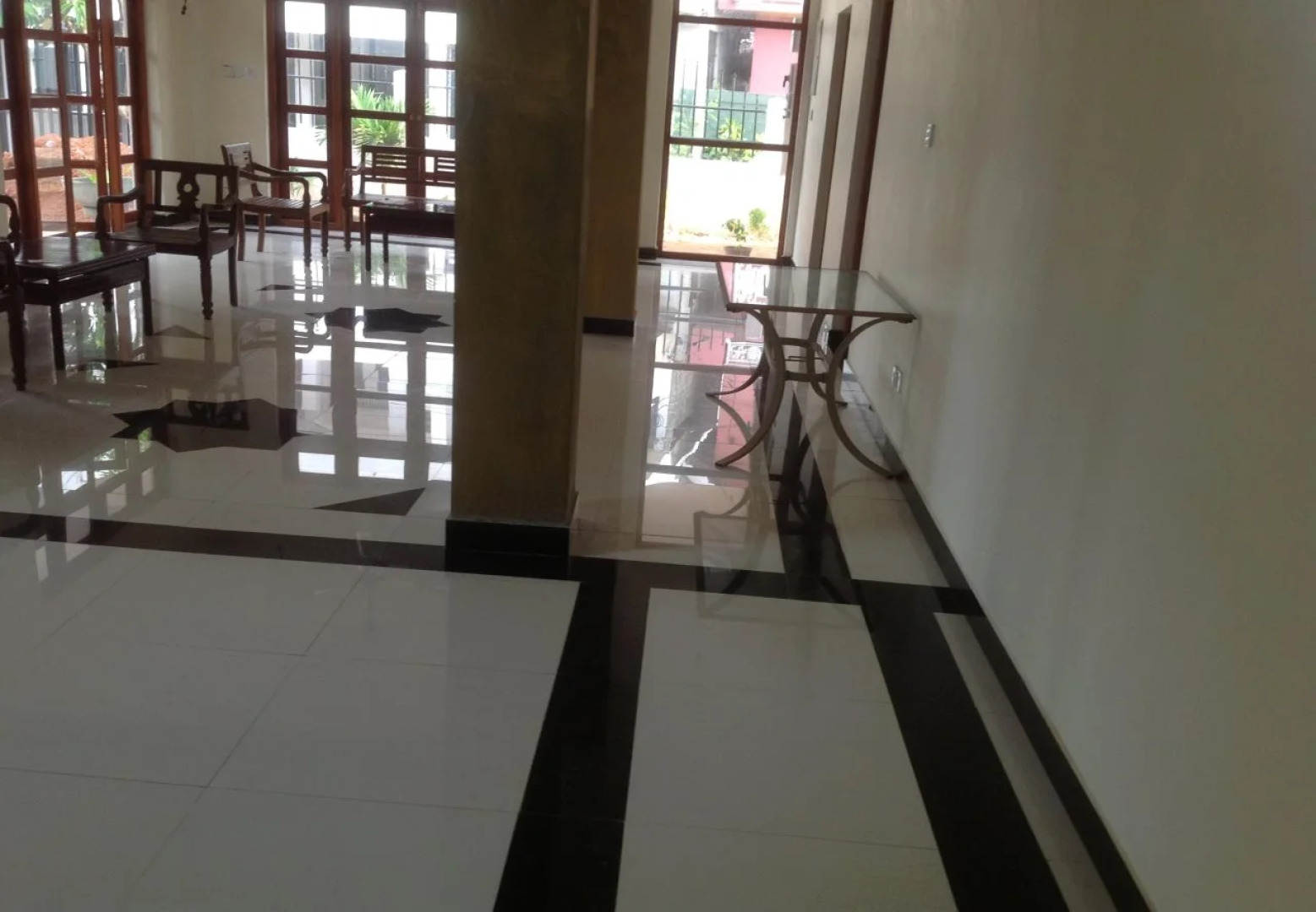 Araliya Blue Beach View Hotel